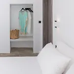 Opal Wave Milos