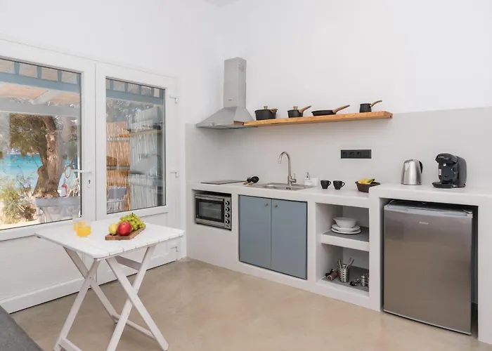 Opal Wave Milos * Provatas